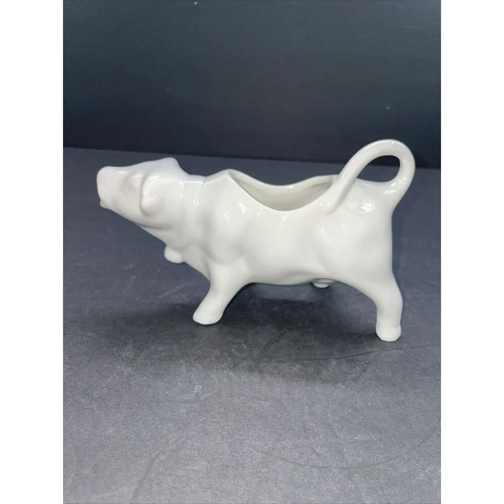 White Cow With Bell Creamer Ceramic Vintage Farmhouse Country Decor EUC